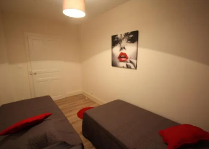 Rénové, Proche Centre-ville épinal, 2 Chambres, Confort, Wifi, Parking - Fr-1-589-54 Appartement Épinal